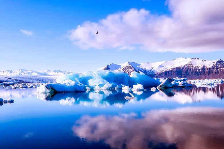 Image with a photo of clouds.